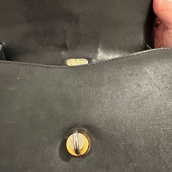 Gucci leather and gold metal shoulder bag - Picture 11 of 11